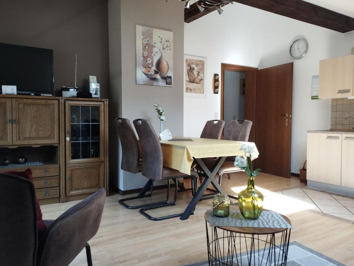 Ferienwohnung Pia メトラッハ エクステリア 写真
